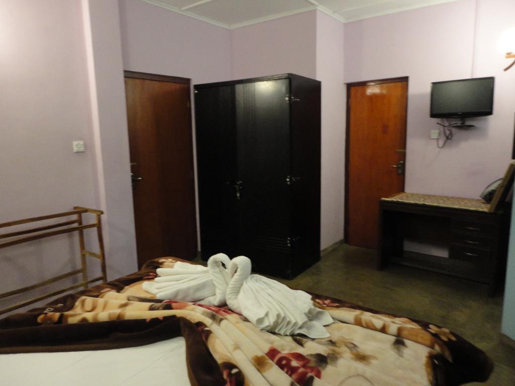 Hill Crest Residency Hotel Nuwara Eliya Exterior photo